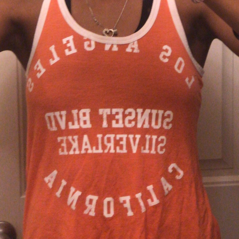 graphic tee